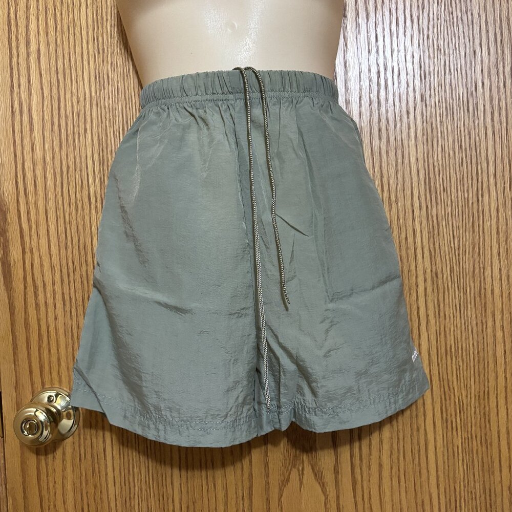 (Donated to Goodwill)Reebok ladies embroidered drawstring shorts small NWOT